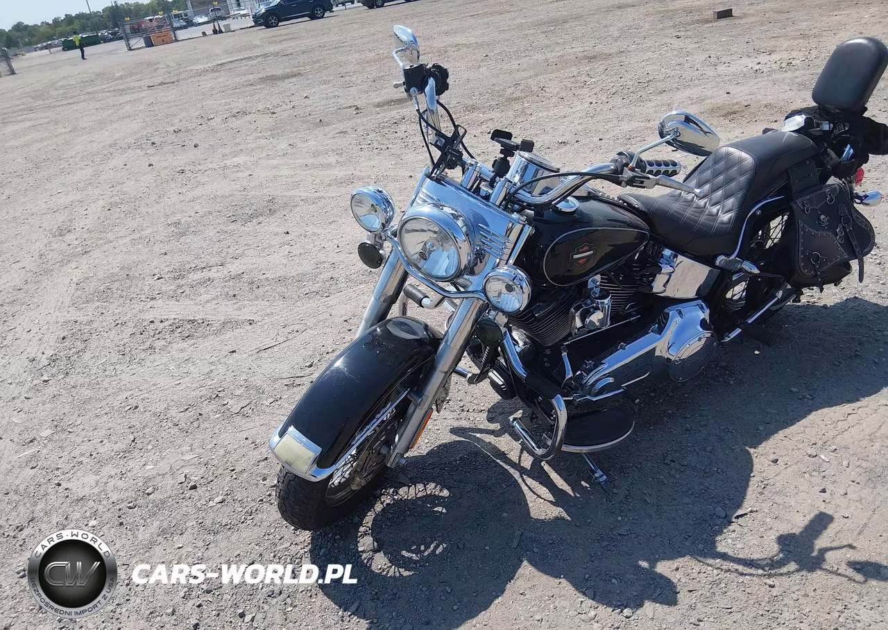 2013 Harley-Davidson Flstc Heritage Softail Classic VIN:1HD1BWV13DB014986 - 2