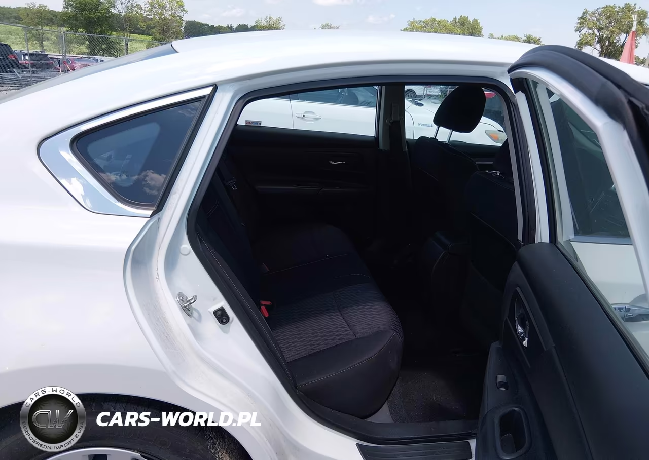 2017 Nissan Altima 2.5 S VIN:1N4AL3APXHN355299 - 8