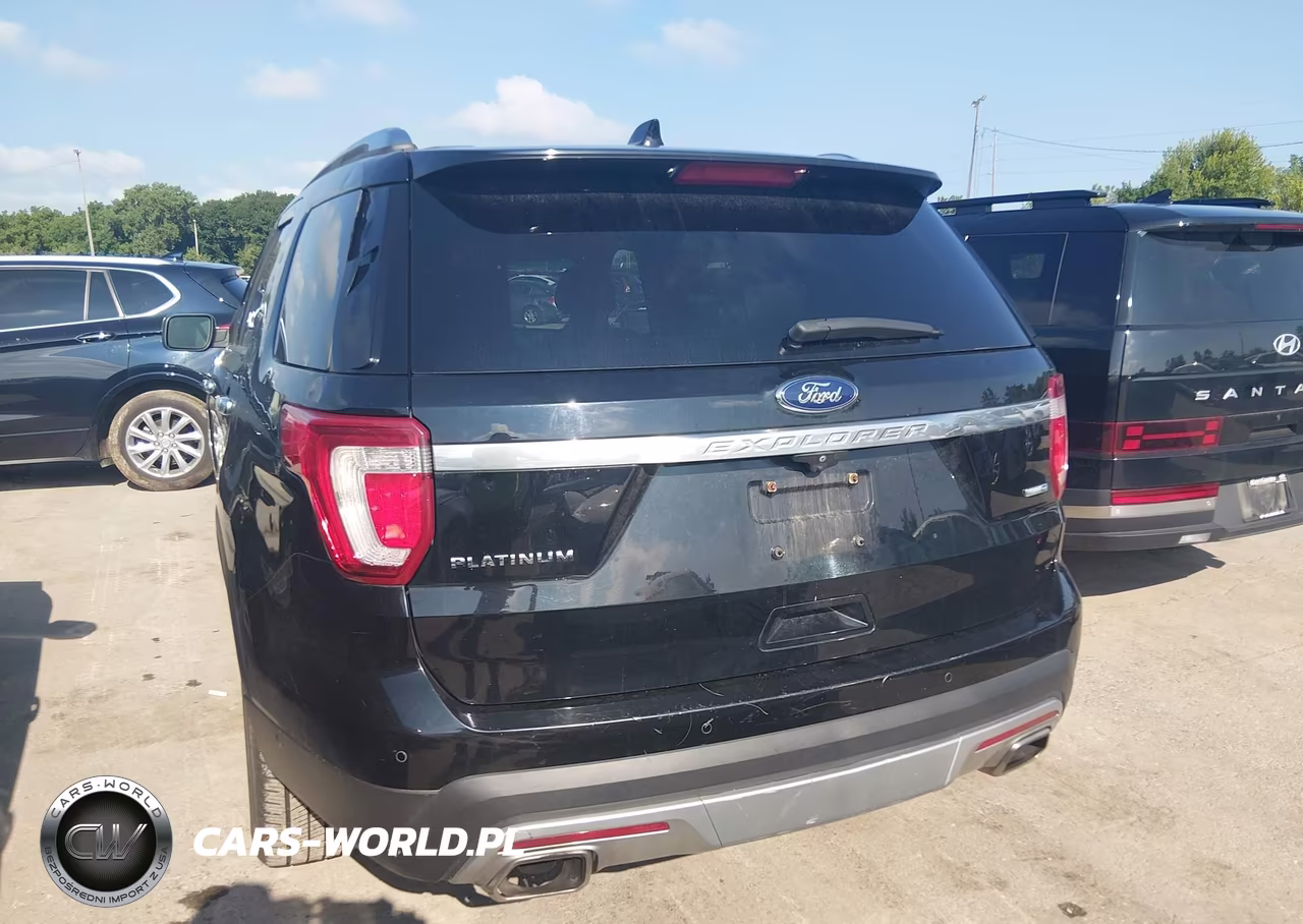 2017 Ford Explorer Platinum VIN:1FM5K8HT9HGC03836 - 16