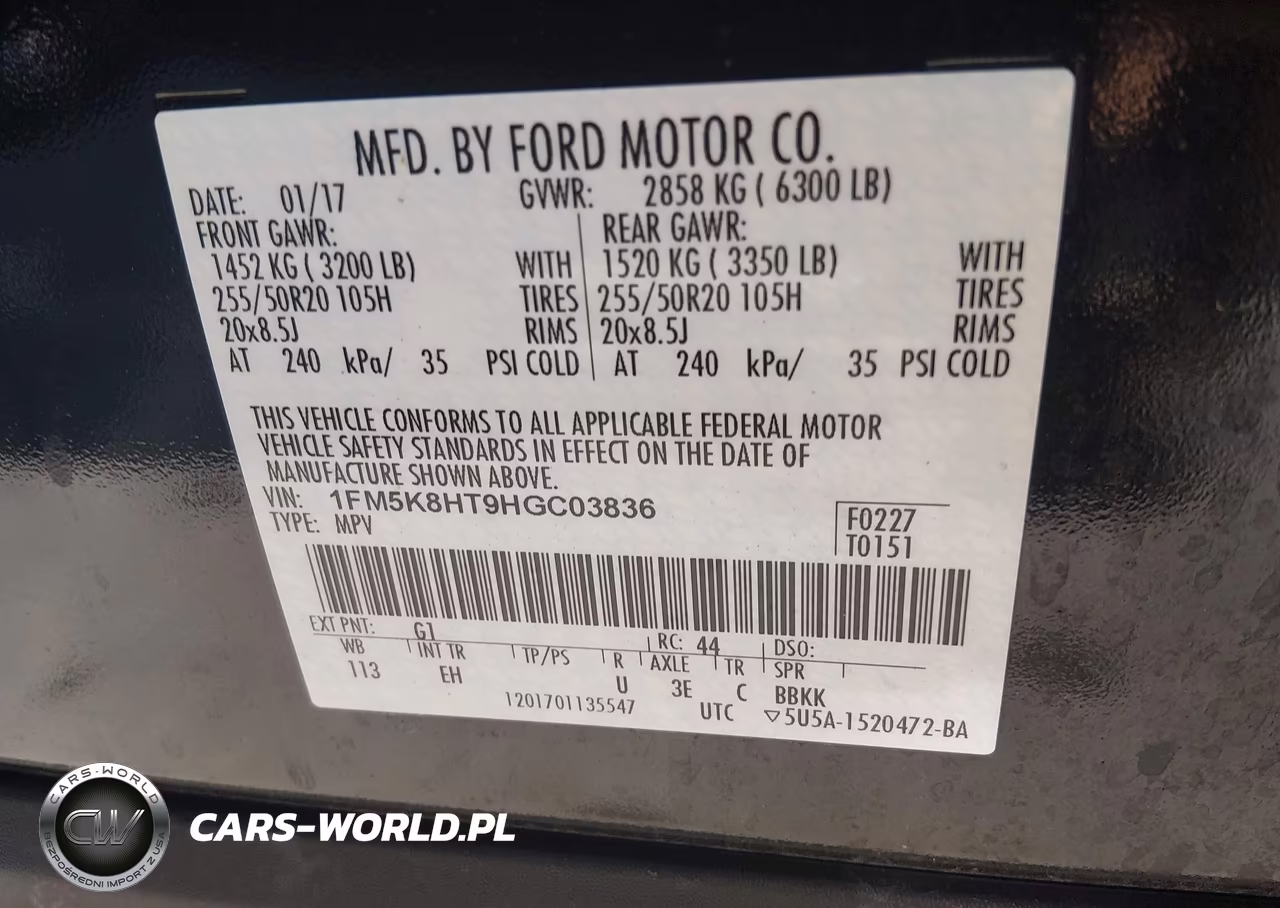 2017 Ford Explorer Platinum VIN:1FM5K8HT9HGC03836 - 9