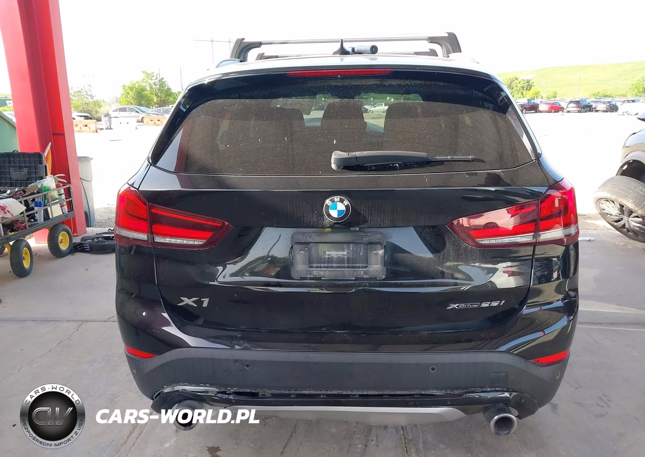 2020 BMW X1 xDrive28I VIN:WBXJG9C01L5R28216 - 17