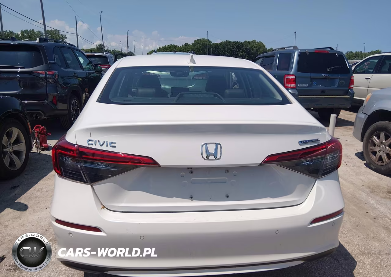 2024 Honda Civic Touring VIN:2HGFE1F9XRH303160 - 16
