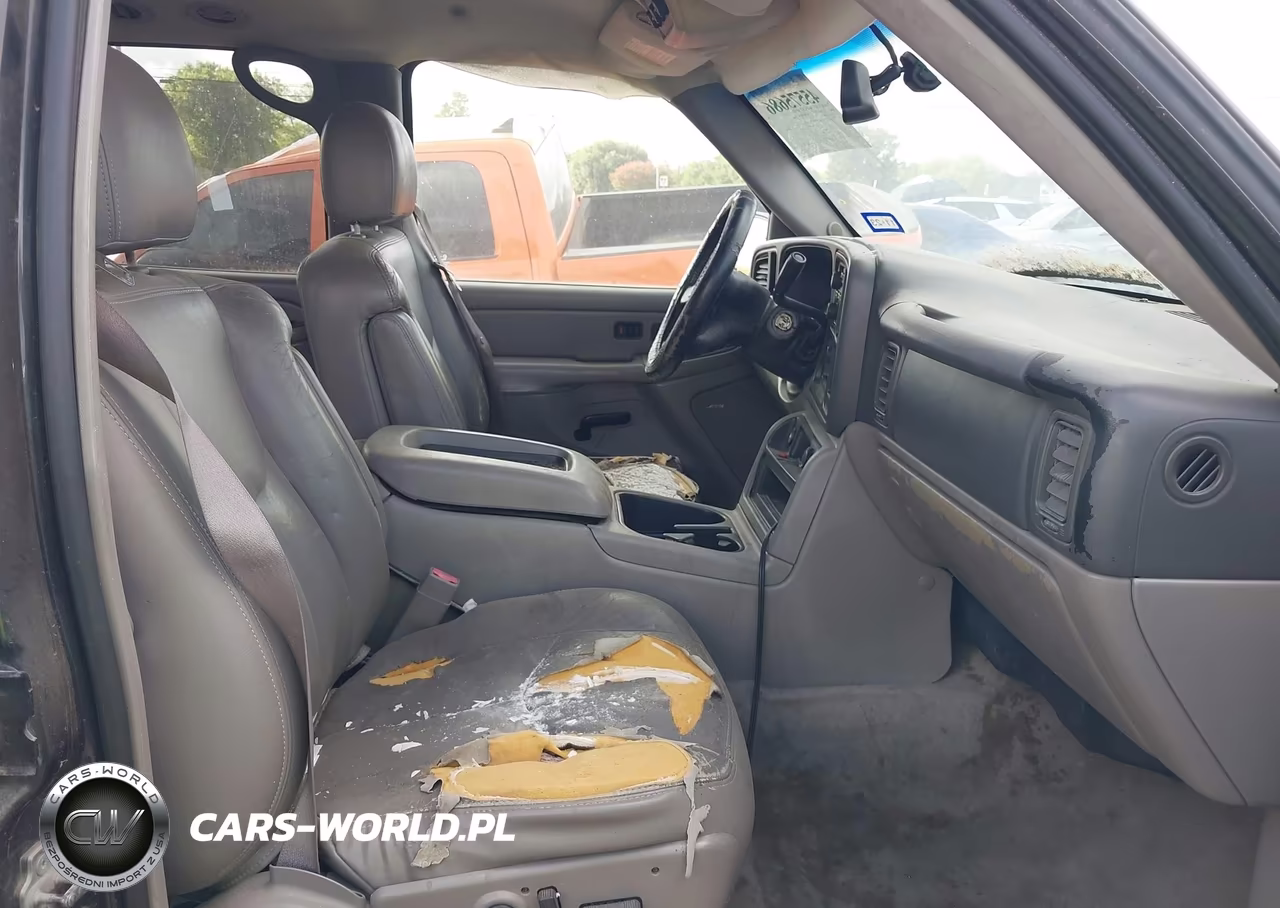 2004 Chevrolet Suburban 1500 Lt VIN:1GNEC16Z24J261078 - 5