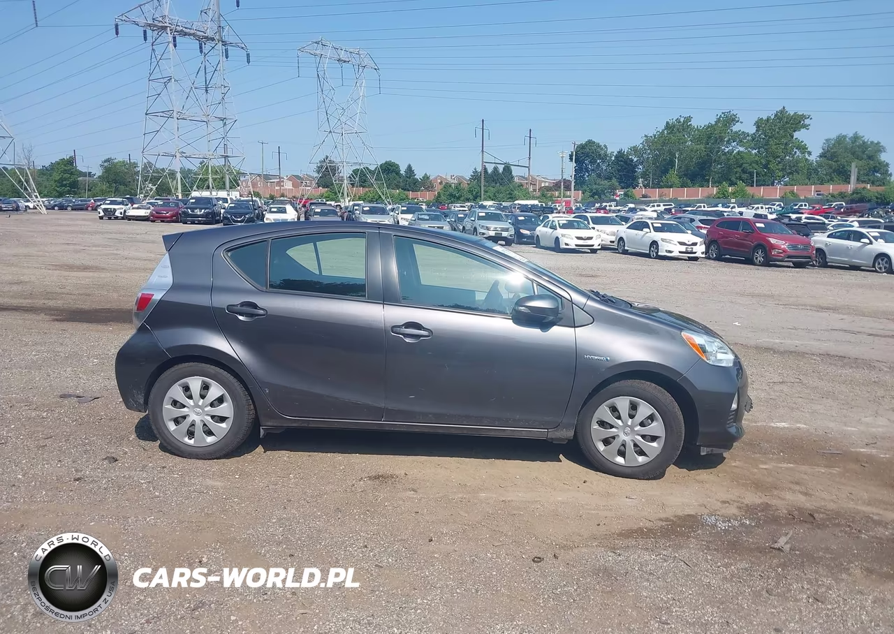 2012 Toyota Prius C Two VIN:JTDKDTB36C1023562 - 13