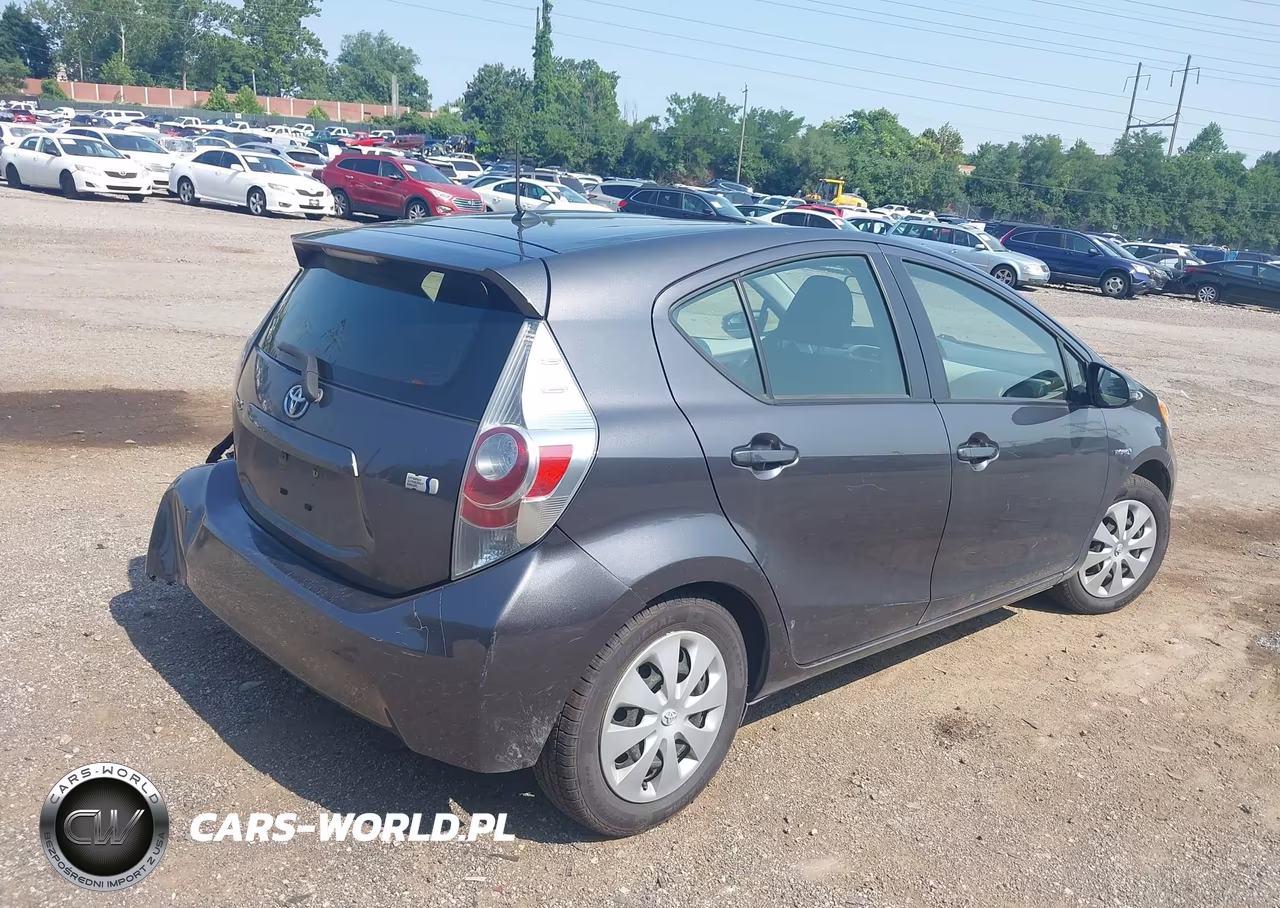 2012 Toyota Prius C Two VIN:JTDKDTB36C1023562 - 4