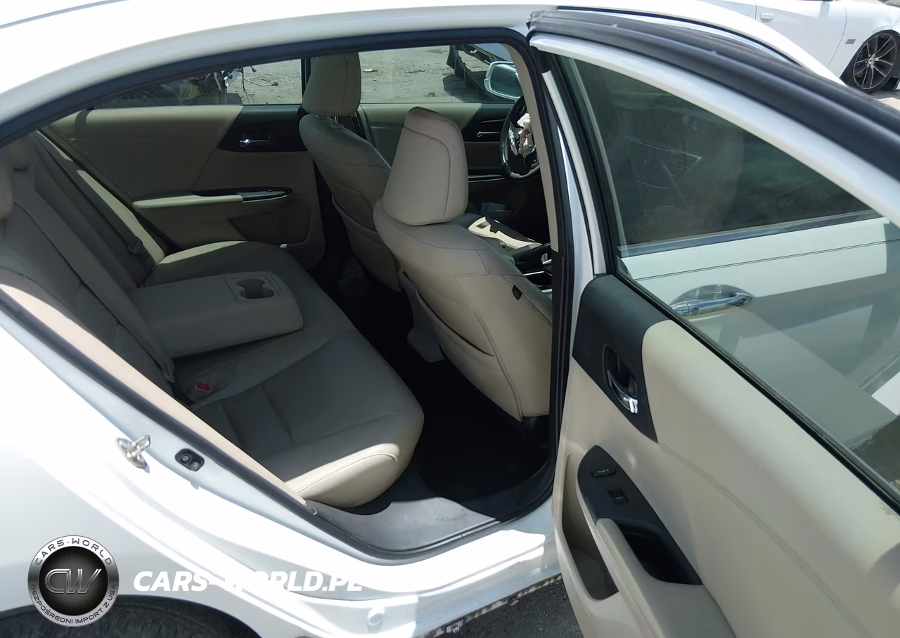 2016 Honda Accord Touring VIN:1HGCR3F90GA030275 - 8