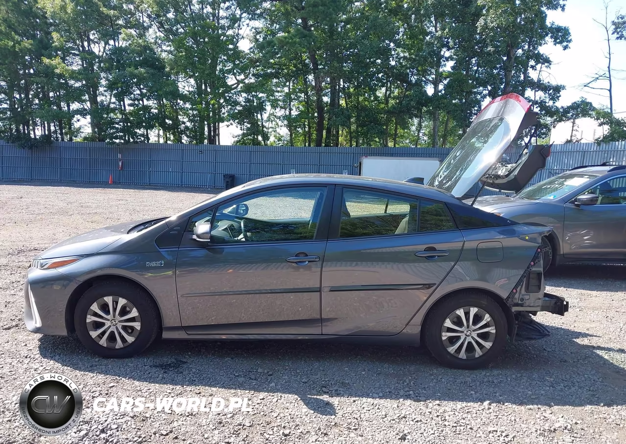 2022 Toyota Prius Prime Le VIN:JTDKAMFP9N3215237 - 14