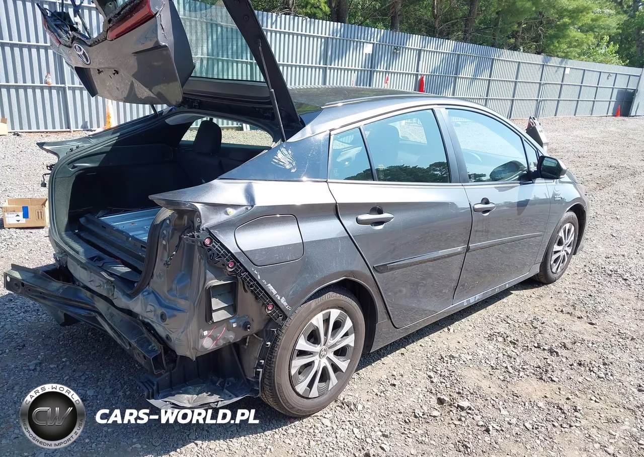 2022 Toyota Prius Prime Le VIN:JTDKAMFP9N3215237 - 4
