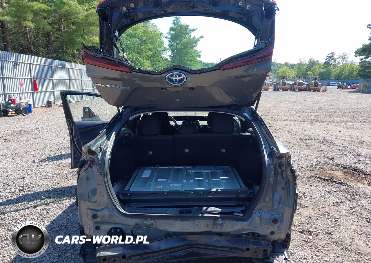 2022 Toyota Prius Prime Le VIN:JTDKAMFP9N3215237 - 6