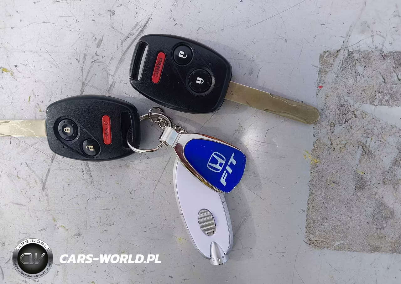 2013 Honda Fit VIN:JHMGE8G31DC017147 - 11