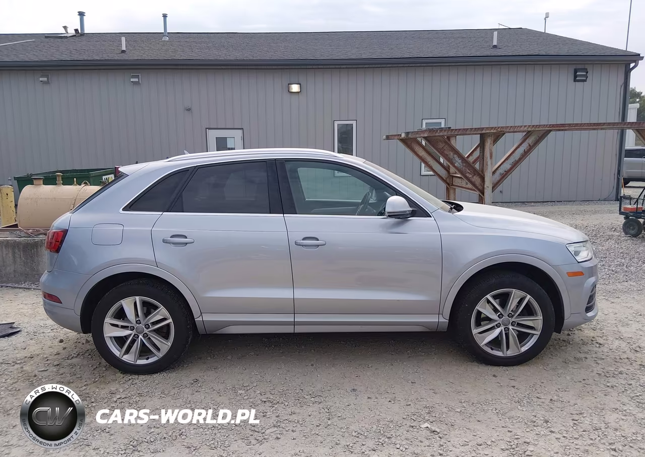 2016 Audi Q3 2.0T Premium Plus VIN:WA1EFCFS4GR017818 - 13
