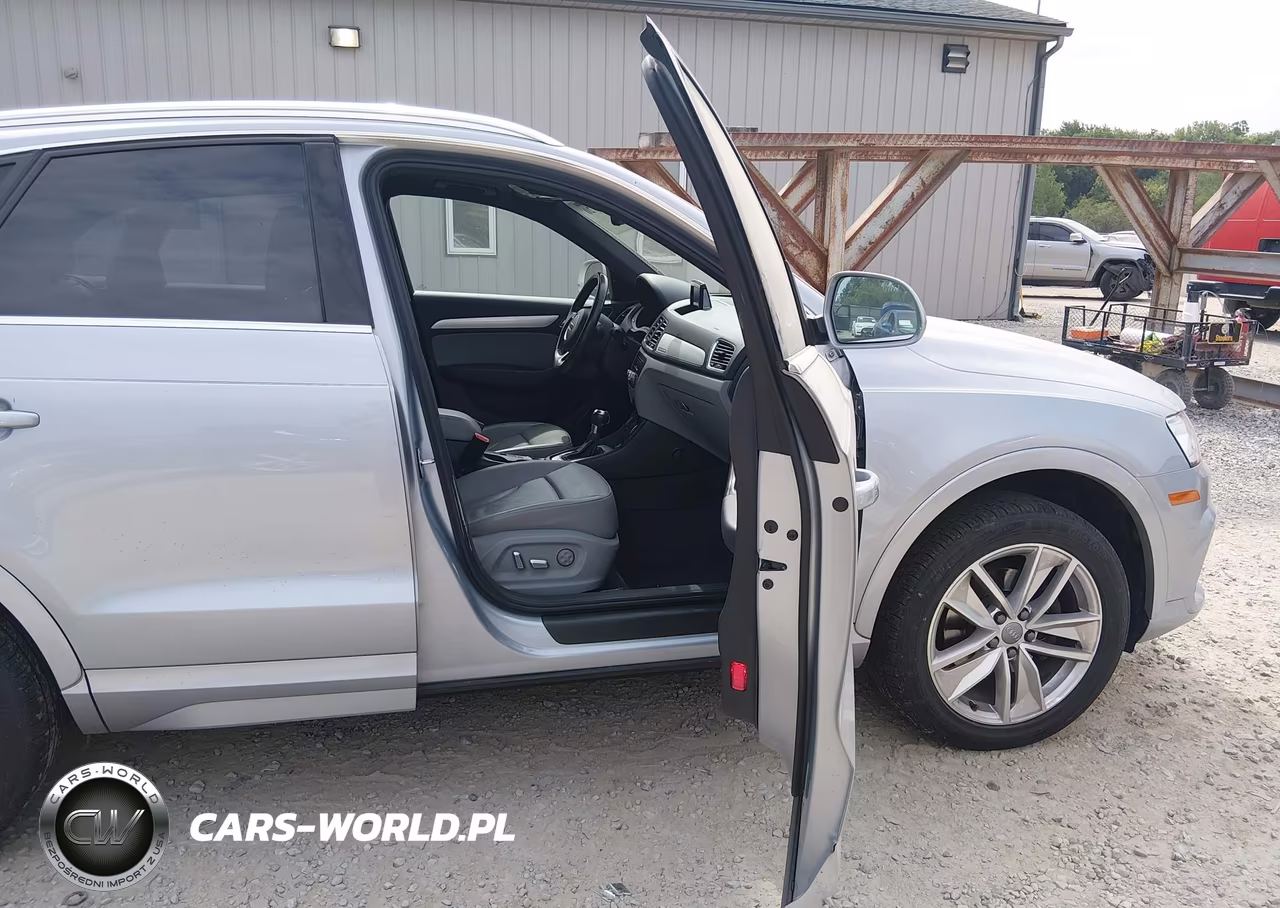2016 Audi Q3 2.0T Premium Plus VIN:WA1EFCFS4GR017818 - 5