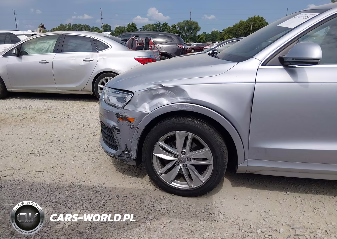 2016 Audi Q3 2.0T Premium Plus VIN:WA1EFCFS4GR017818 - 6