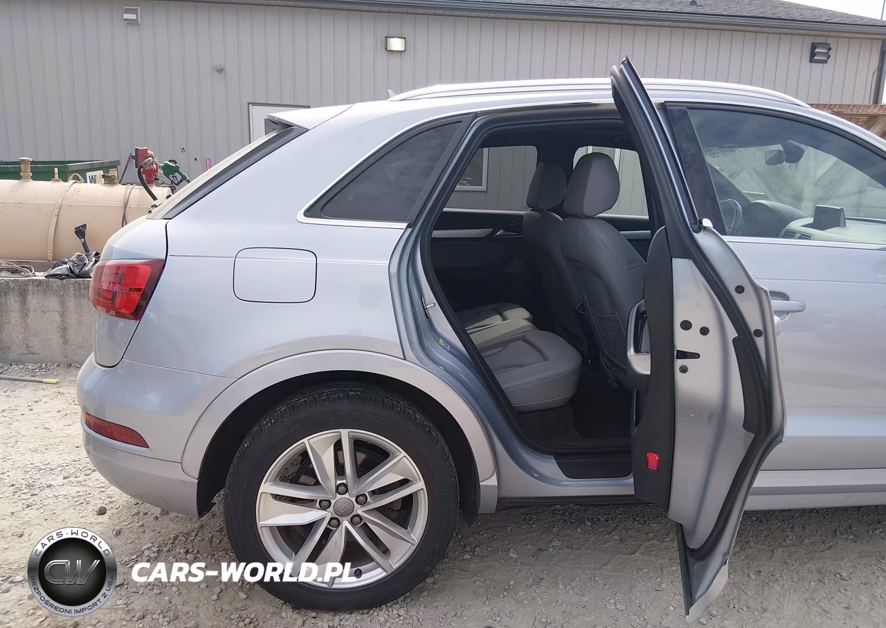 2016 Audi Q3 2.0T Premium Plus VIN:WA1EFCFS4GR017818 - 8