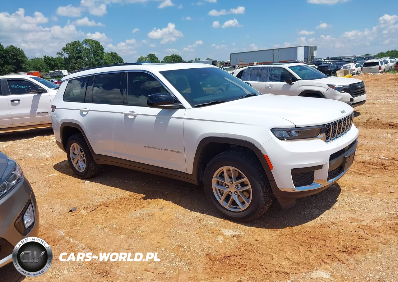 2025 Jeep Grand Cherokee L Laredo X 4X4 – zdjęcie 1 z 16