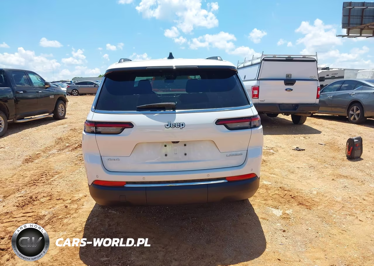 2025 Jeep Grand Cherokee L Laredo X 4X4 VIN:1C4RJKAG6S8666215 - 16