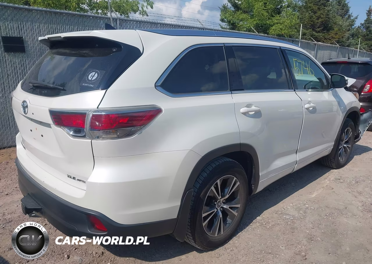 2016 Toyota Highlander Xle V6 VIN:5TDJKRFHXGS506734 - 4