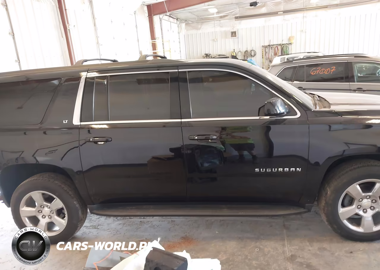 2017 Chevrolet Suburban Lt VIN:1GNSKHKC8HR365503 - 13