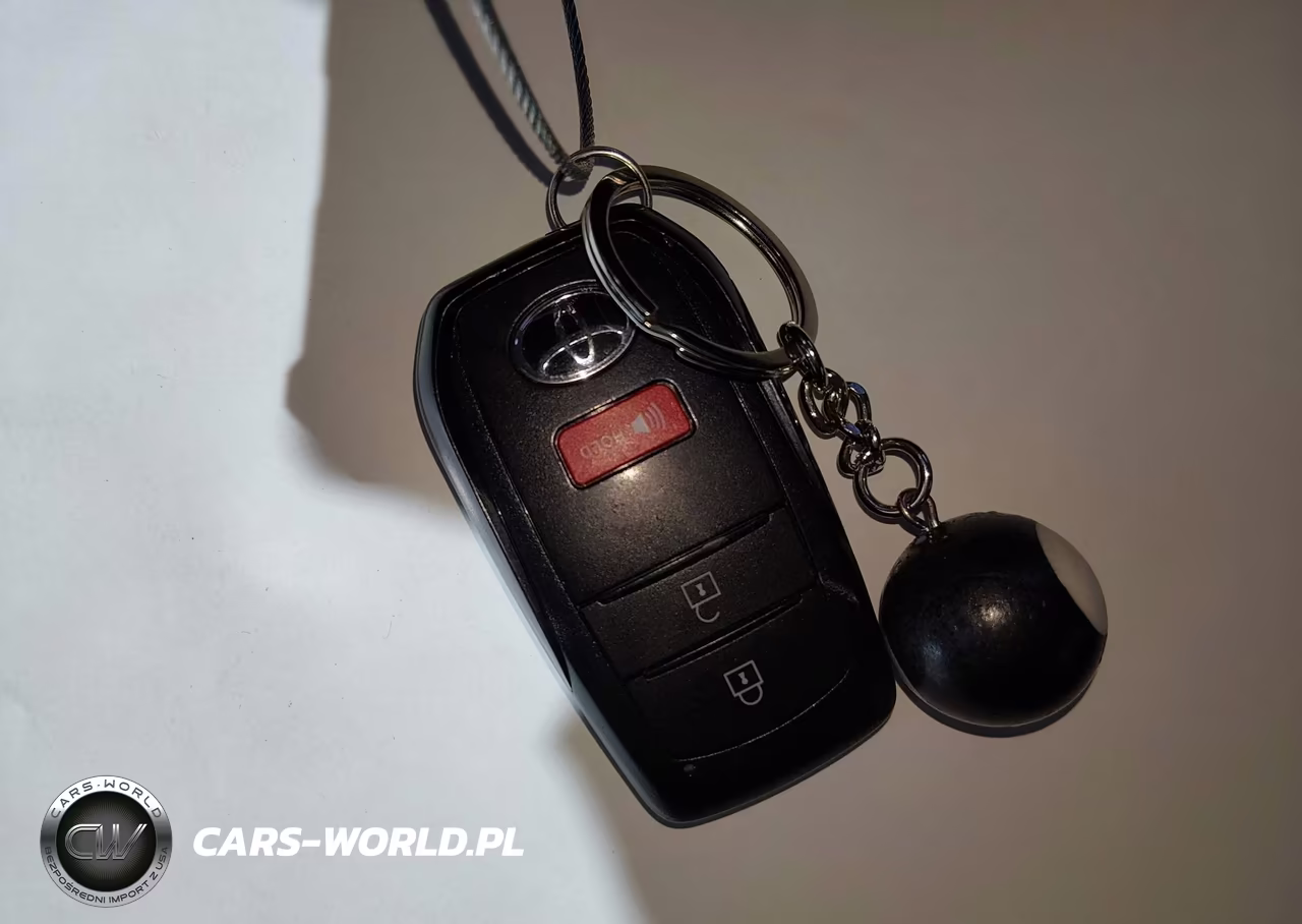 2025 Toyota Corolla Cross Le VIN:7MUCAAAG6SV142452 - 11