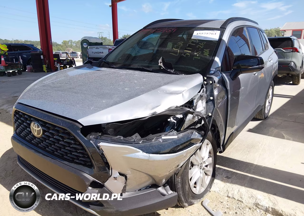 2025 Toyota Corolla Cross Le VIN:7MUCAAAG6SV142452 - 6