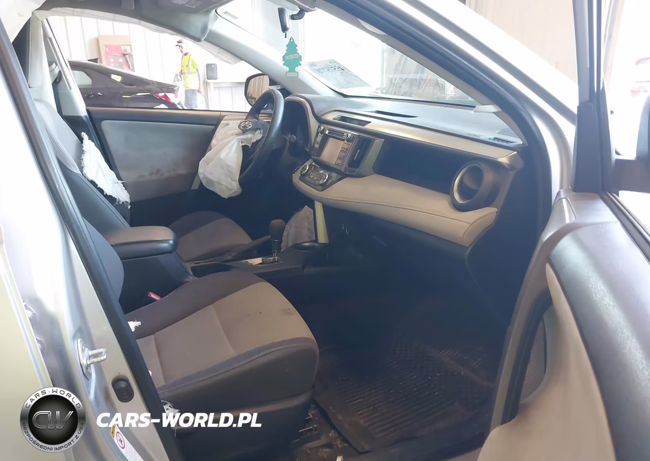 2015 Toyota Rav4 Xle VIN:JTMRFREV0FD173985 - 5