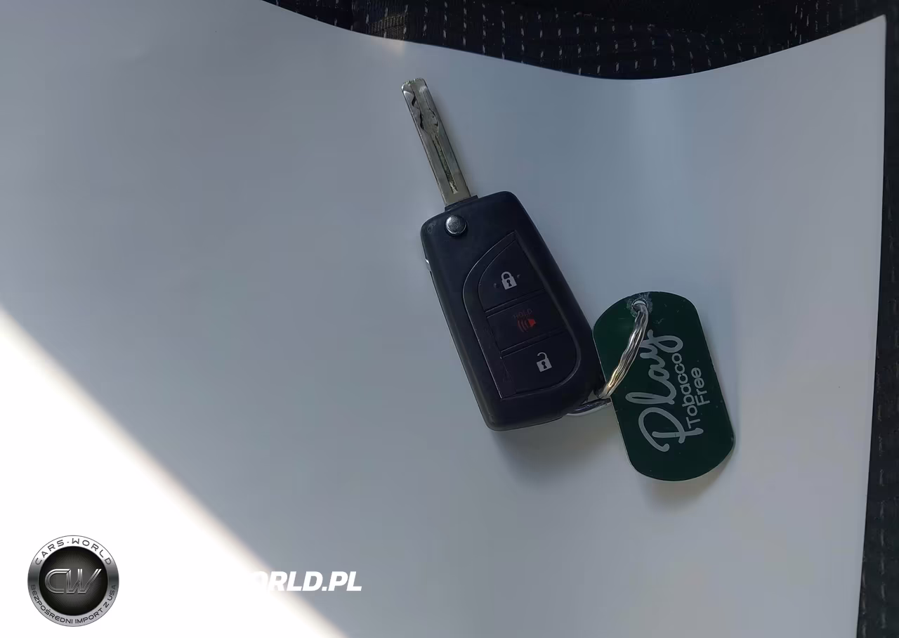 2017 Toyota Corolla Im VIN:JTNKARJE5HJ546184 - 11