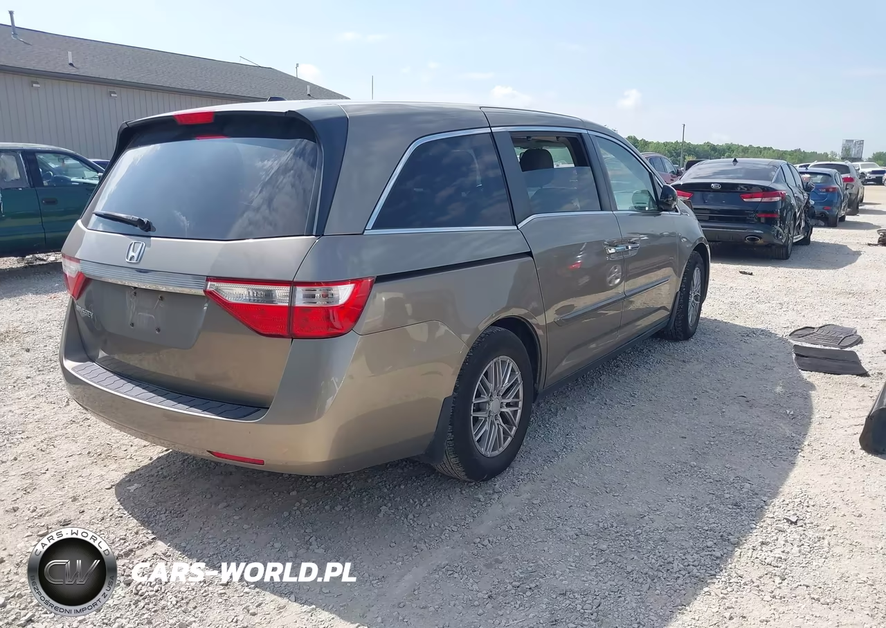 2013 Honda Odyssey Ex-L VIN:5FNRL5H60DB046620 - 4