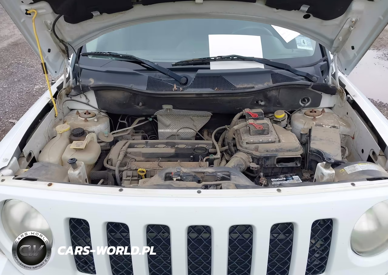 2012 Jeep Patriot Latitude VIN:1C4NJRFB0CD578757 - 10