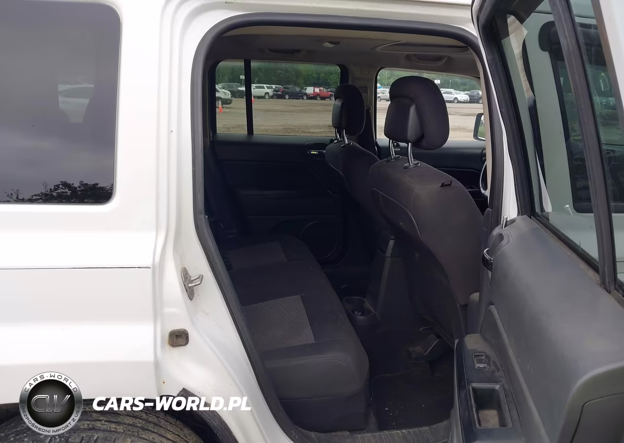 2012 Jeep Patriot Latitude VIN:1C4NJRFB0CD578757 - 8
