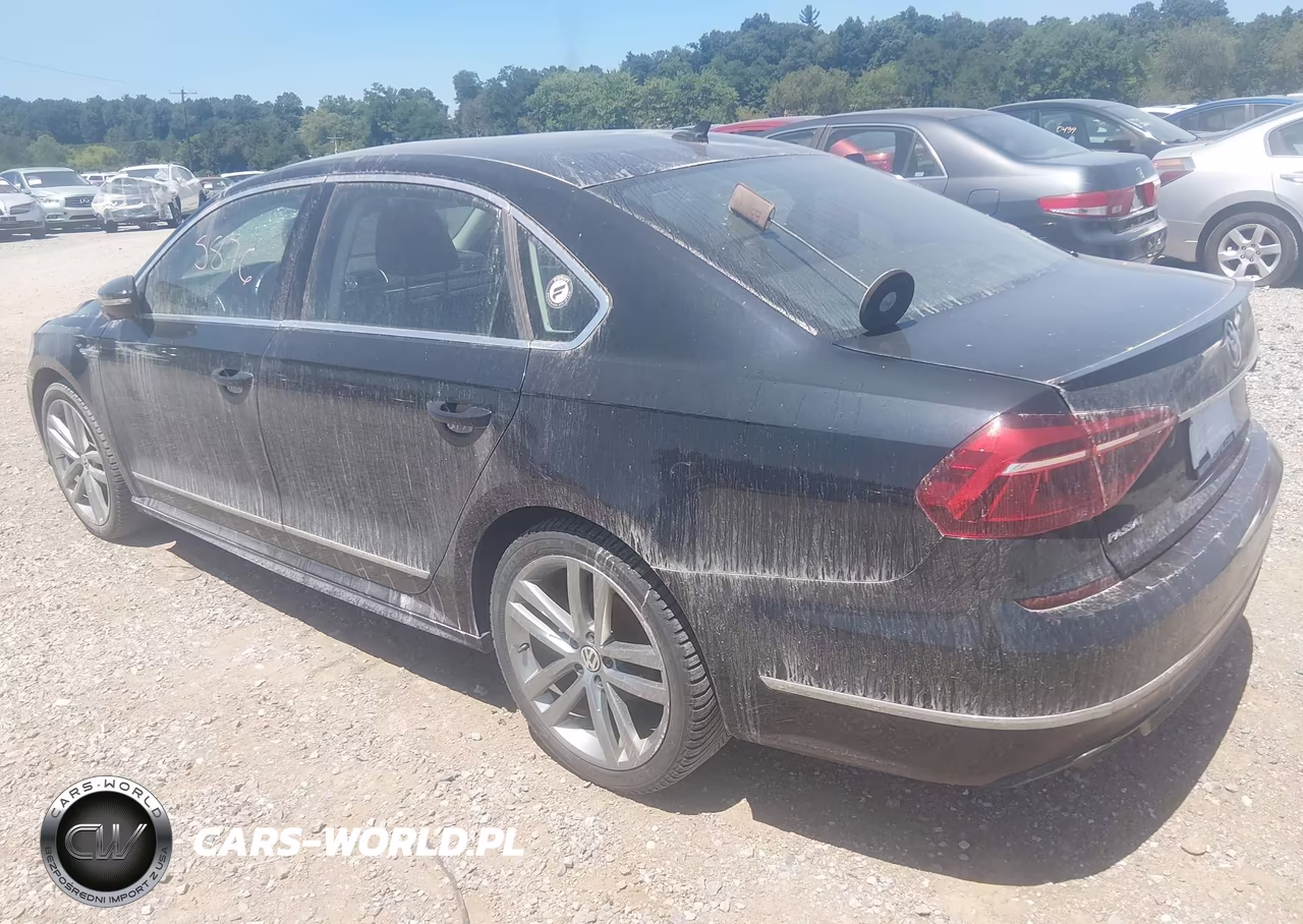 2017 Volkswagen Passat 1.8T R-Line VIN:1VWDT7A3XHC081056 - 3