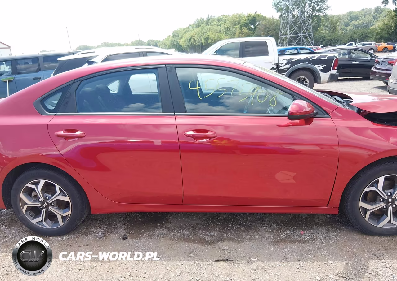 2021 Kia Forte Lxs VIN:3KPF24AD4ME351701 - 13