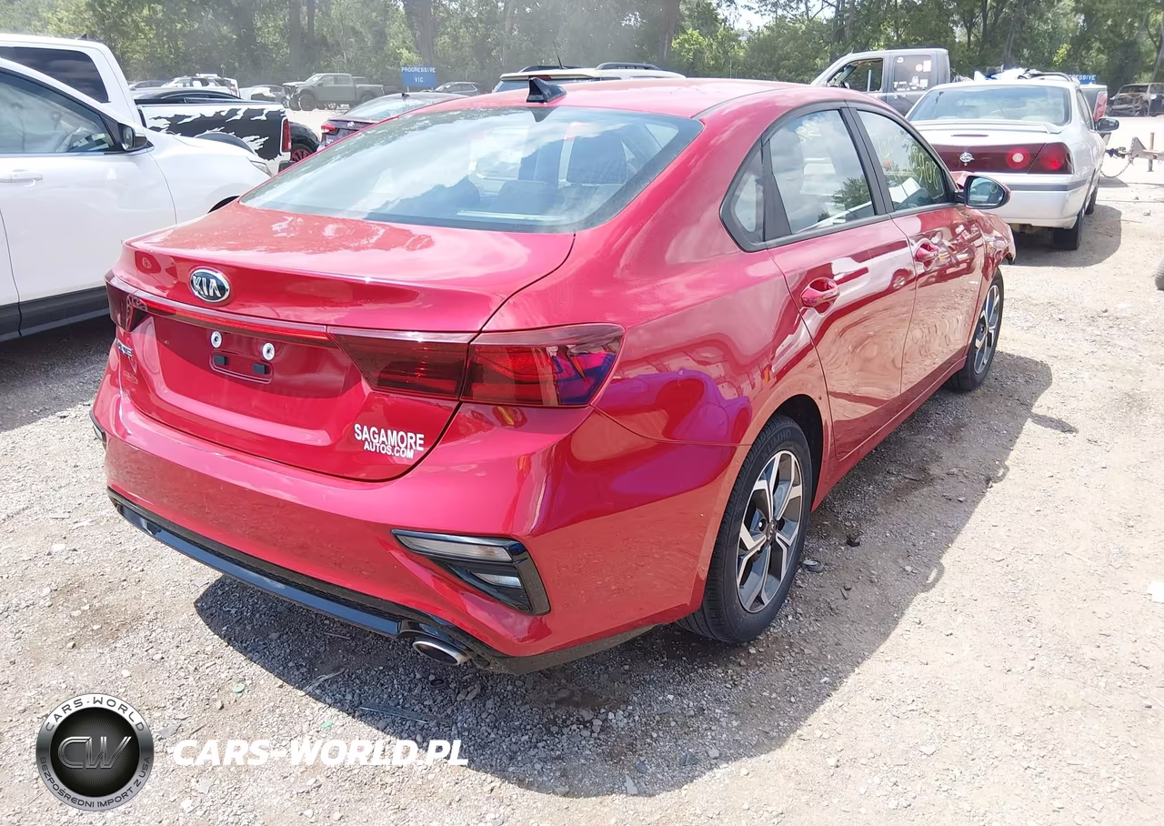 2021 Kia Forte Lxs VIN:3KPF24AD4ME351701 - 4