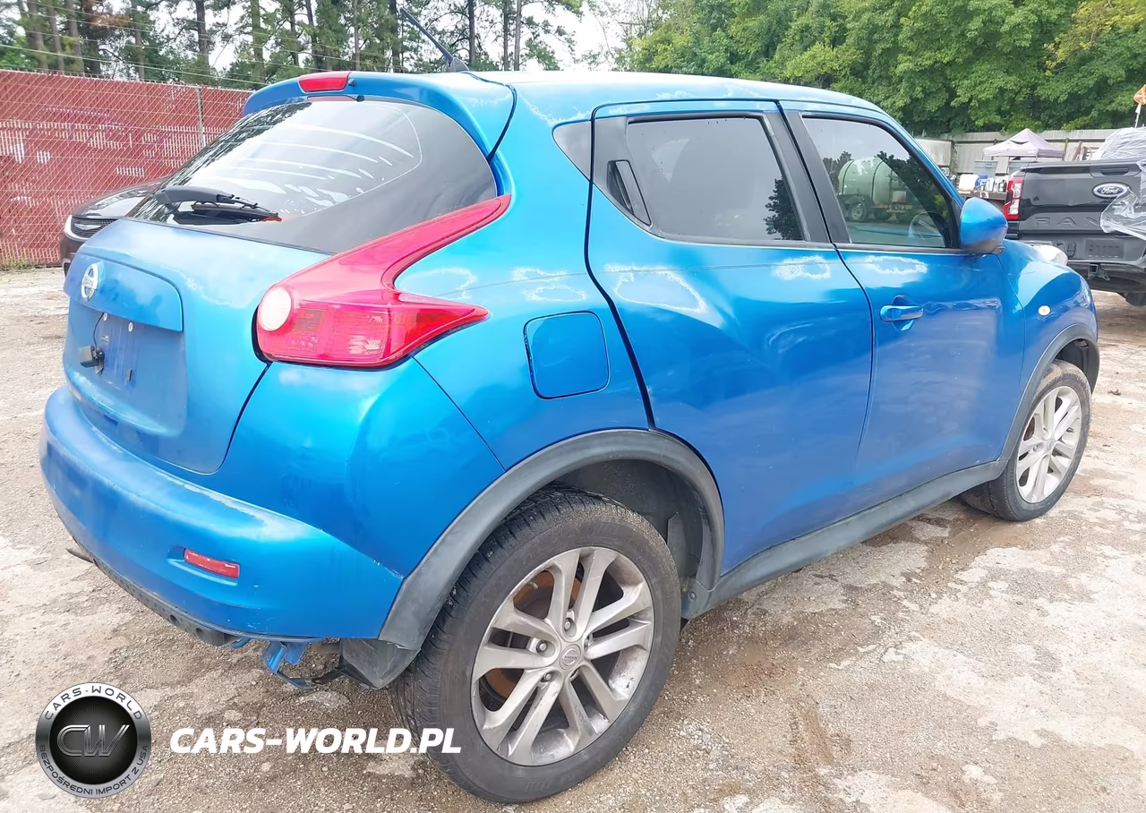 2011 Nissan Juke S VIN:JN8AF5MR1BT015685 - 4