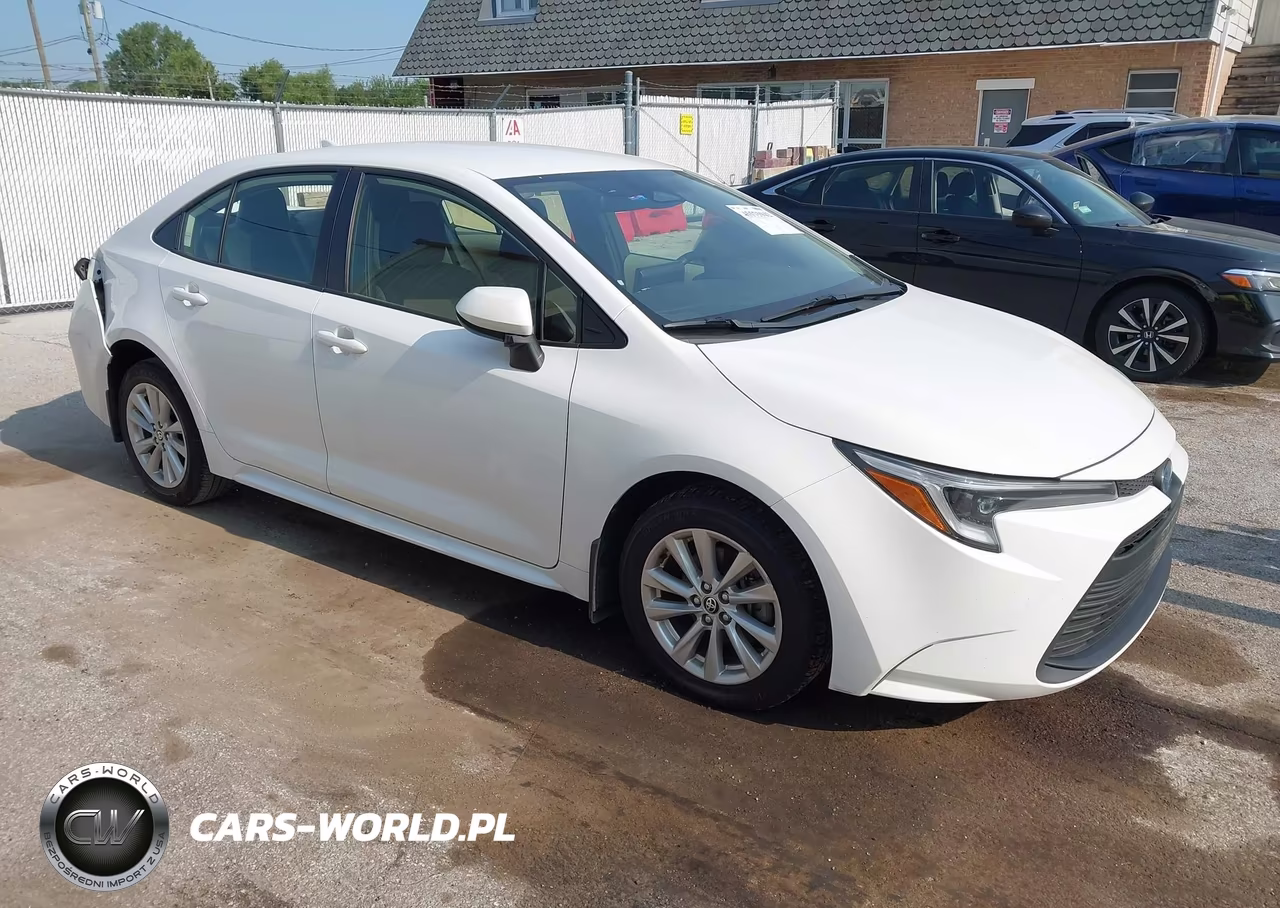 2024 Toyota Corolla Hybrid Le – zdjęcie 1 z 17