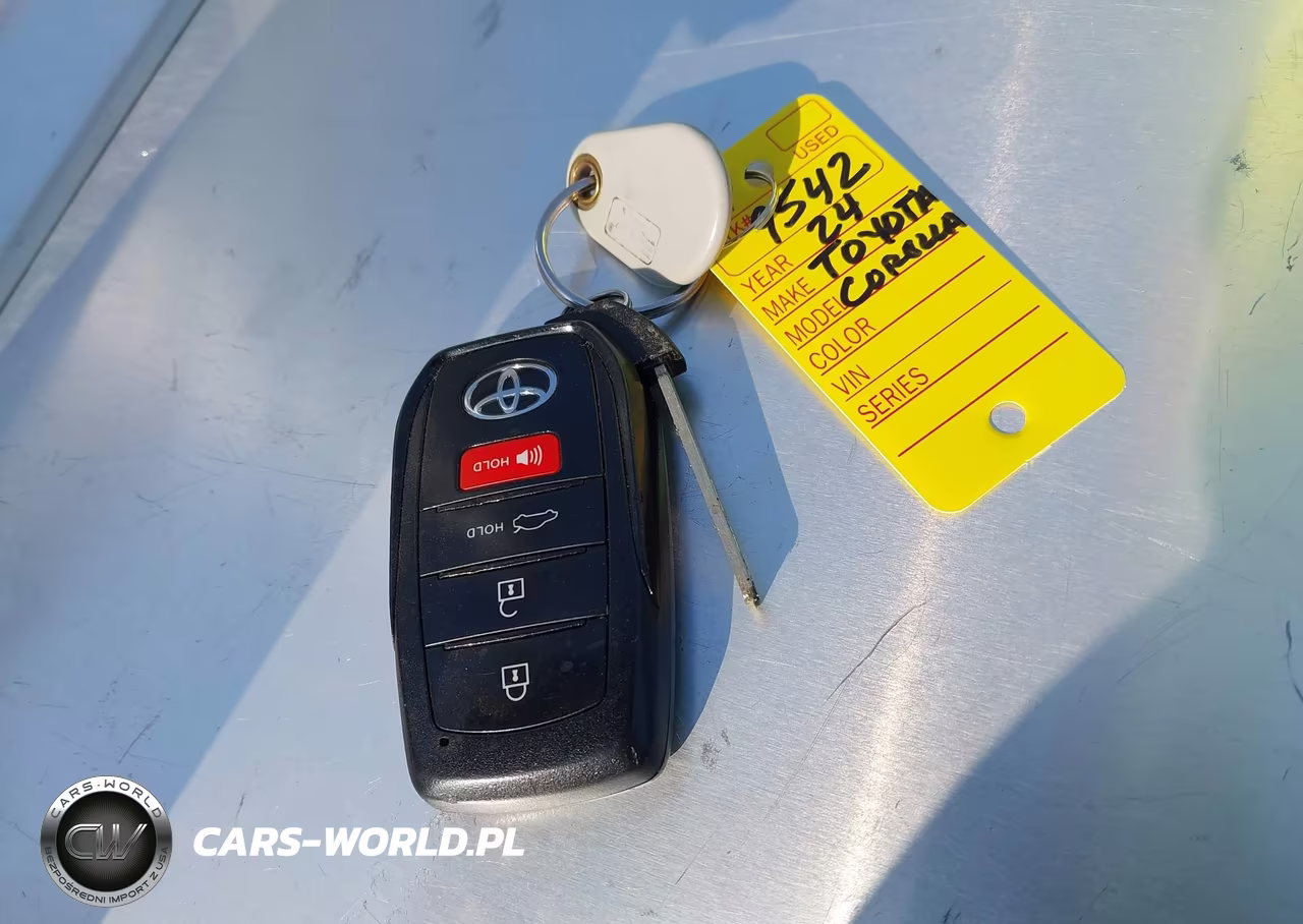 2024 Toyota Corolla Hybrid Le VIN:JTDBCMFE1R3041484 - 11