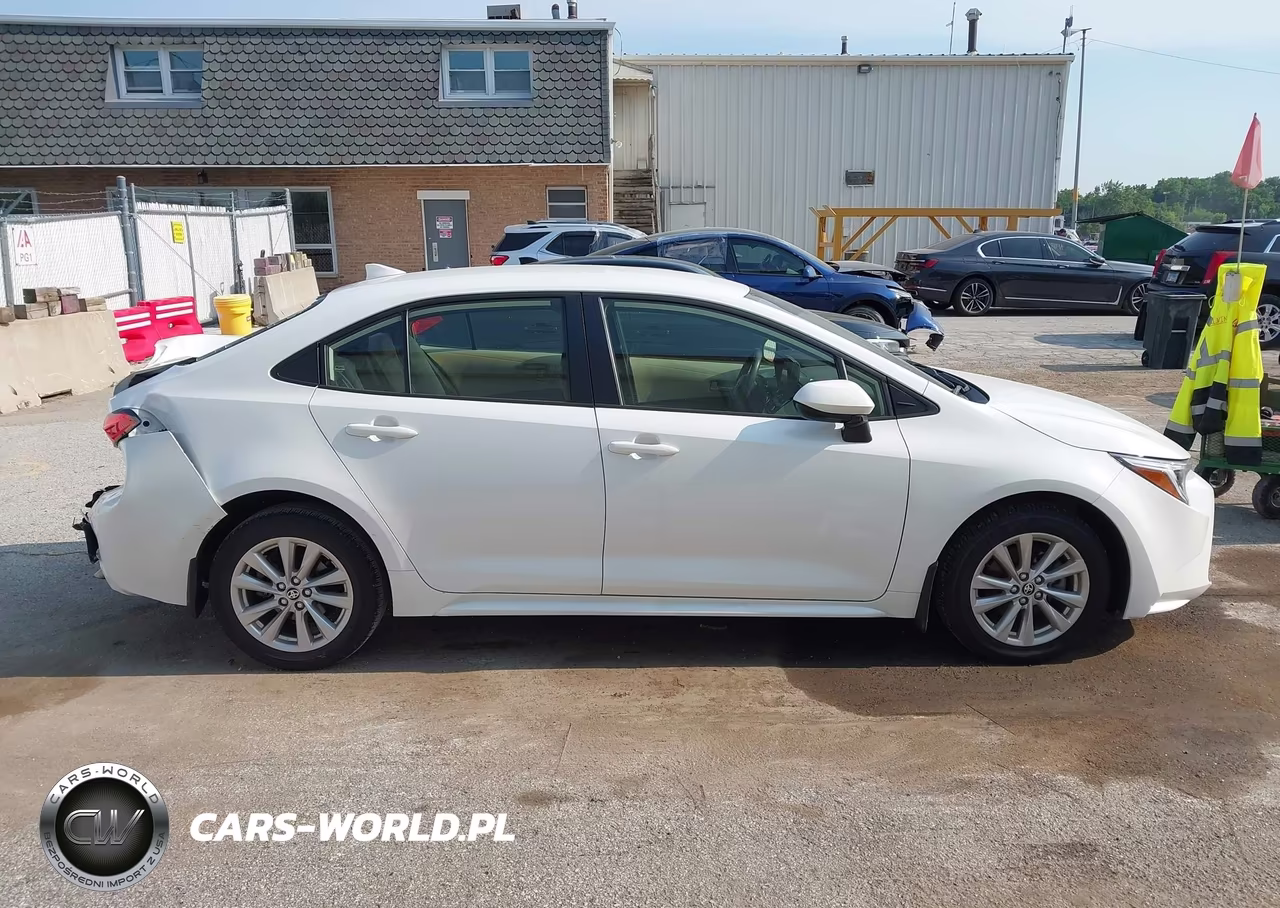 2024 Toyota Corolla Hybrid Le VIN:JTDBCMFE1R3041484 - 14