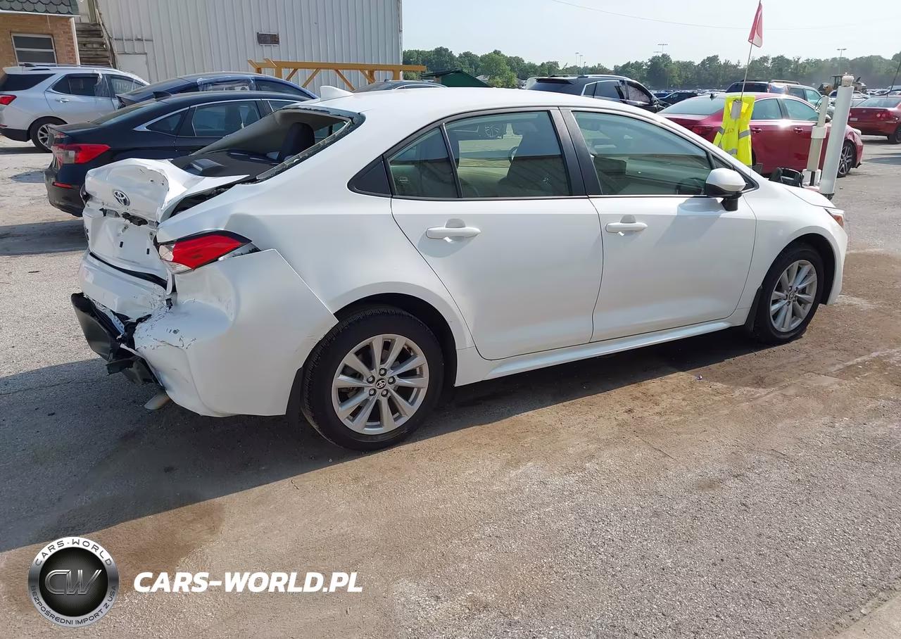 2024 Toyota Corolla Hybrid Le VIN:JTDBCMFE1R3041484 - 4
