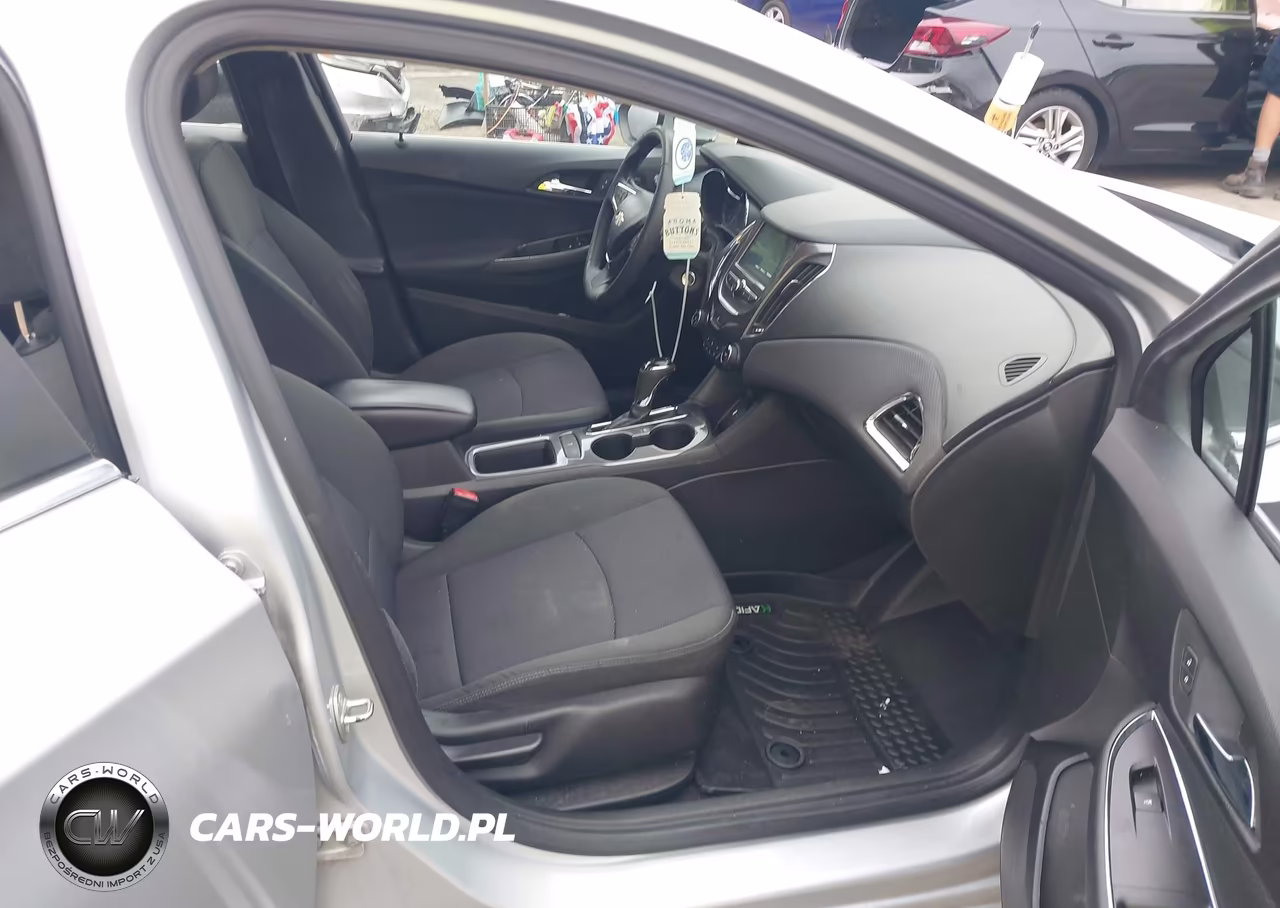2018 Chevrolet Cruze Lt Auto VIN:1G1BE5SMXJ7131607 - 5