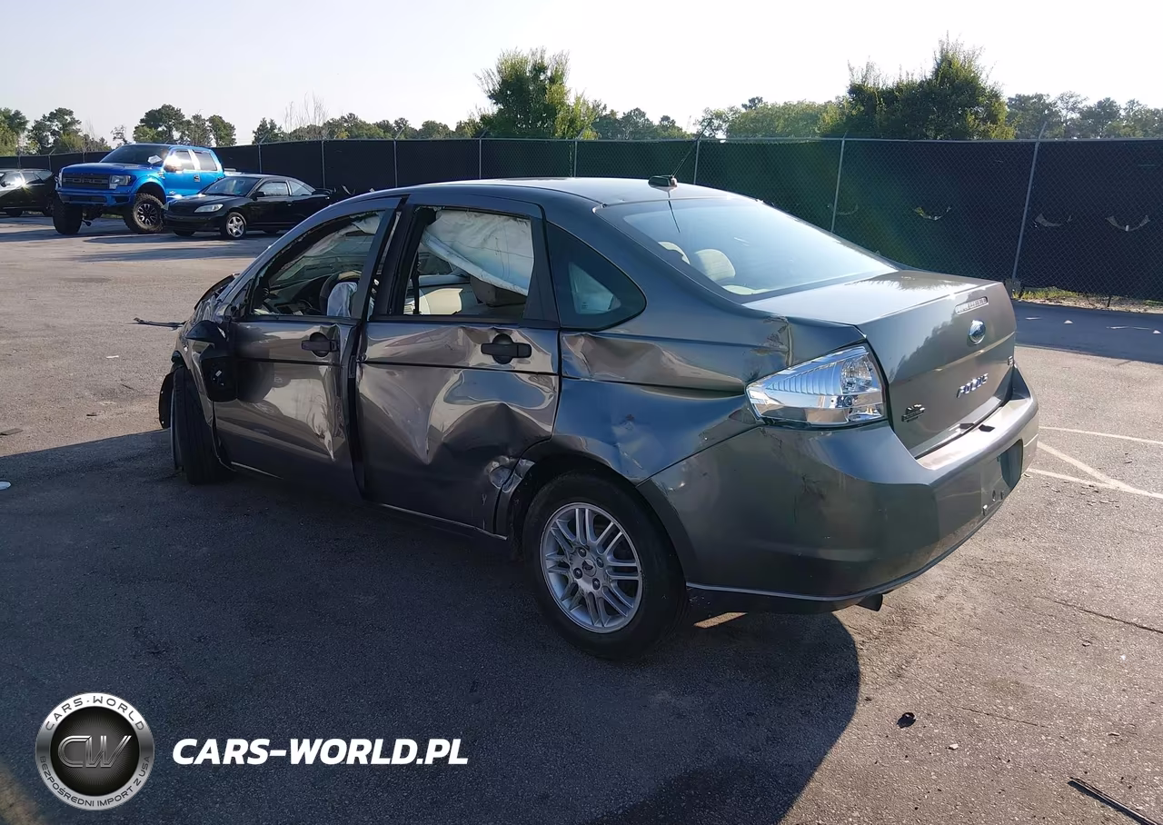 2010 Ford Focus Se VIN:1FAHP3FN6AW214997 - 3