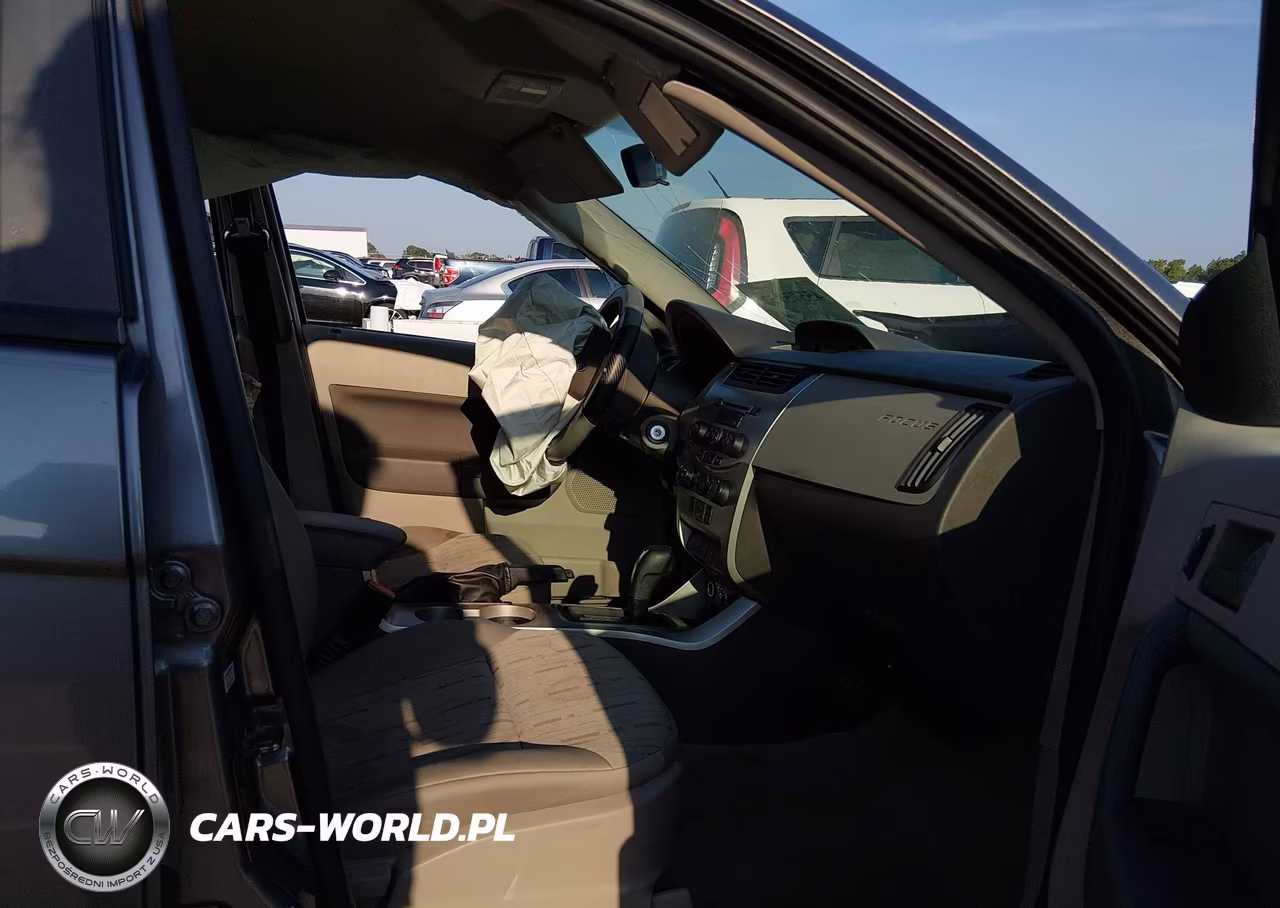 2010 Ford Focus Se VIN:1FAHP3FN6AW214997 - 5