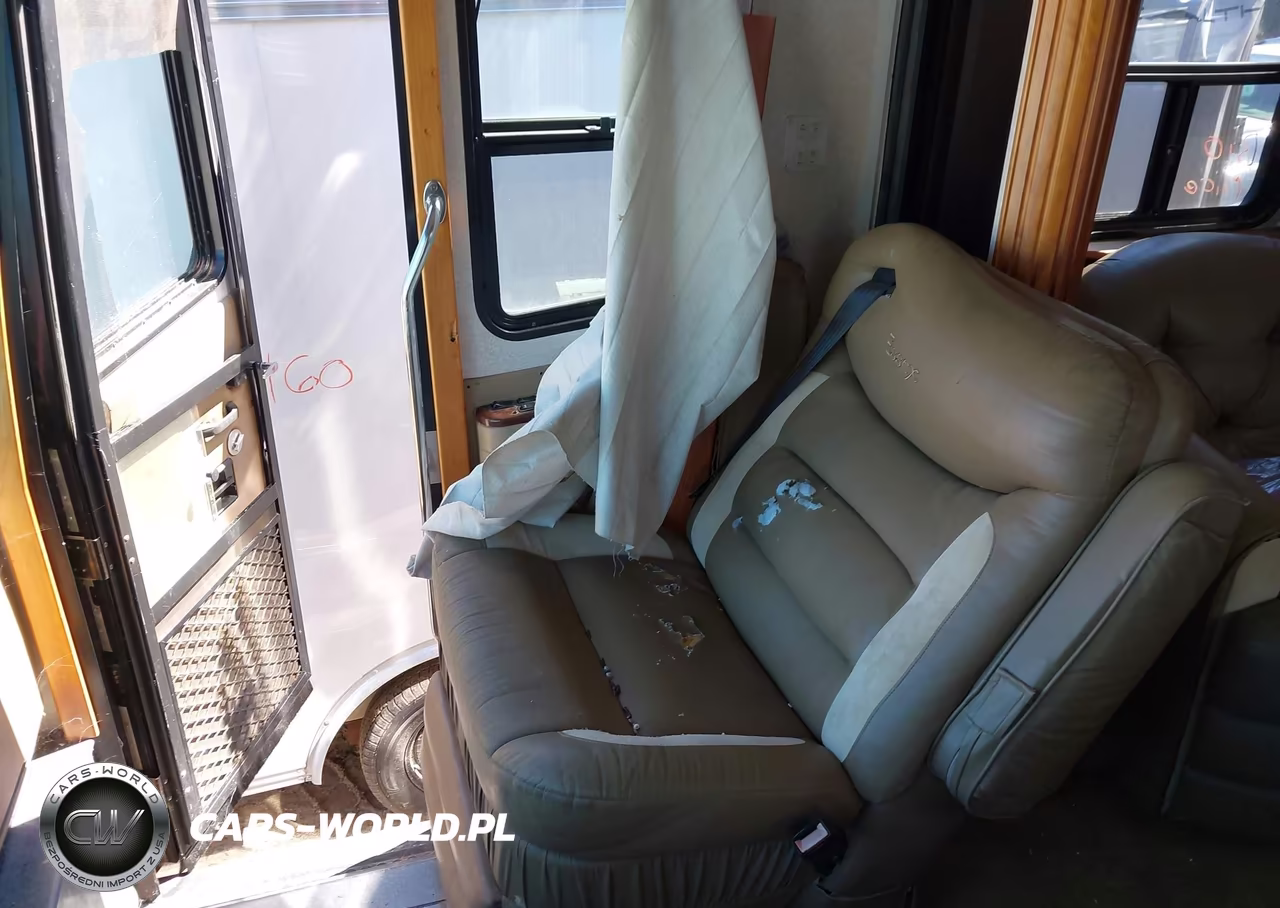 2005 Spartan Motors Motorhome 4Vz VIN:4VZAT1C965C049588 - 5