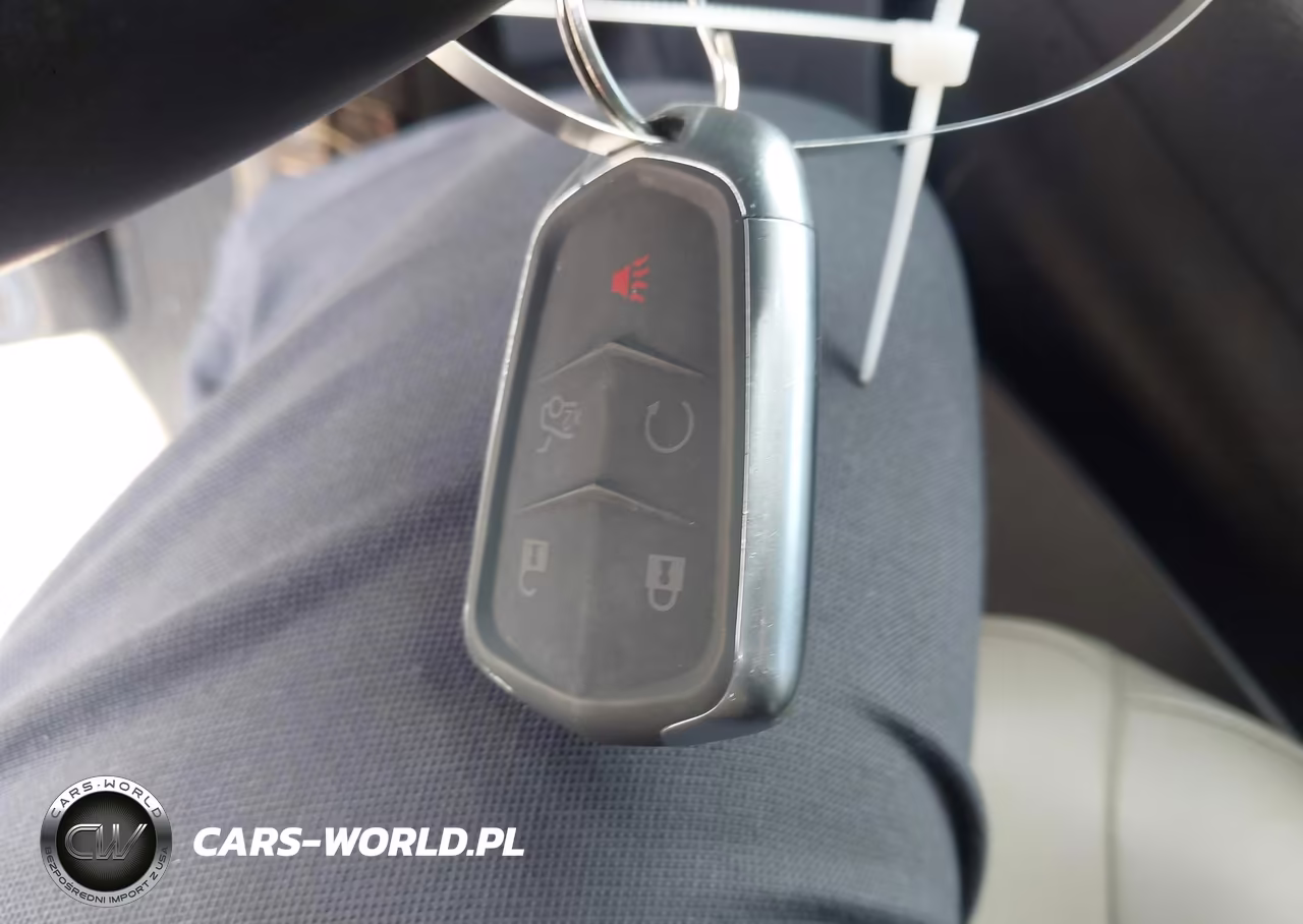 2019 Cadillac Xt4 Luxury VIN:1GYAZAR48KF221037 - 11