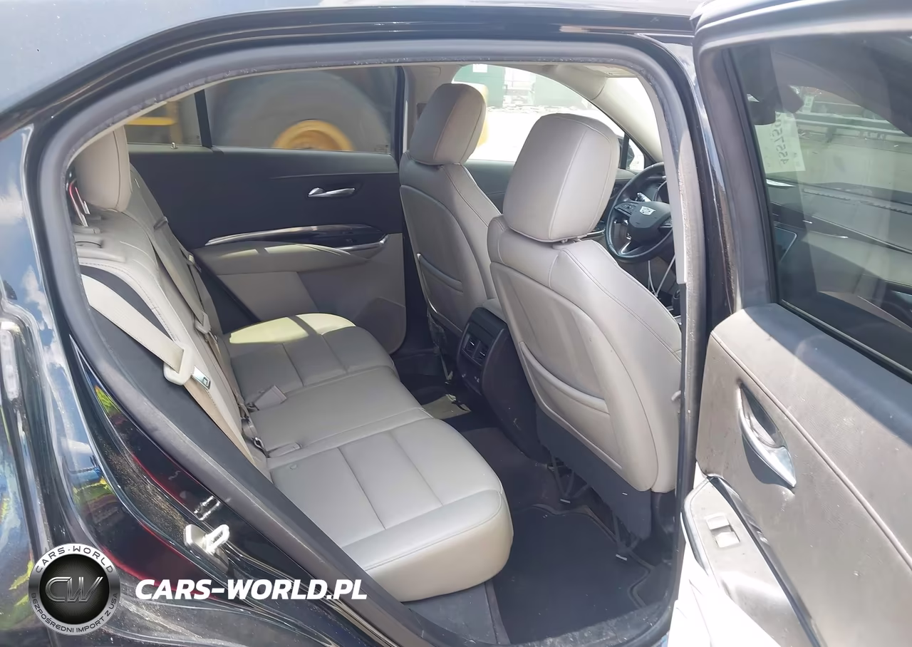 2019 Cadillac Xt4 Luxury VIN:1GYAZAR48KF221037 - 8