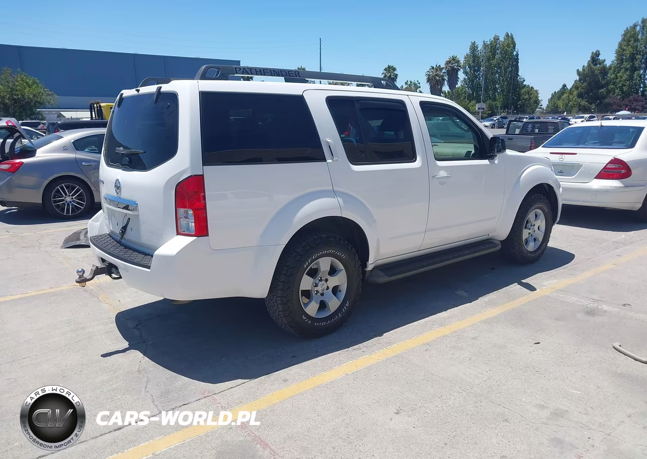 2012 Nissan Pathfinder S VIN:5N1AR1NN7CC616183 - 4