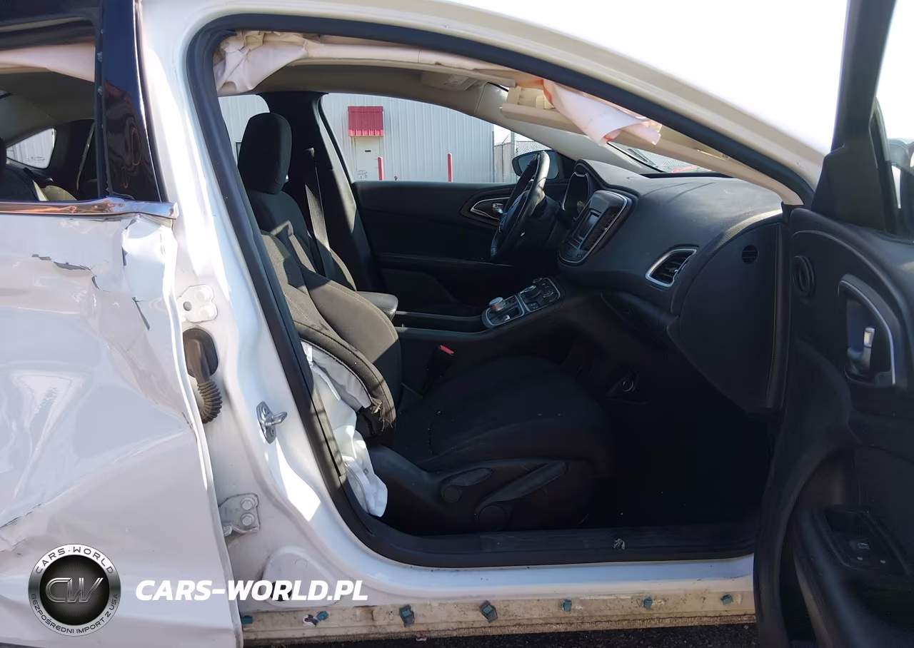 2015 Chrysler 200 Limited VIN:1C3CCCAB3FN723931 - 5