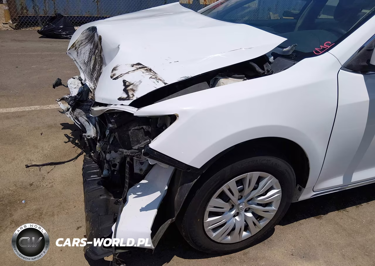 2014 Toyota Camry Le VIN:4T4BF1FK4ER388759 - 19