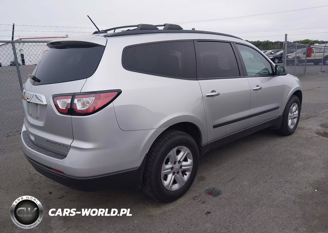 2015 Chevrolet Traverse Ls VIN:1GNKVFKD5FJ228339 - 4
