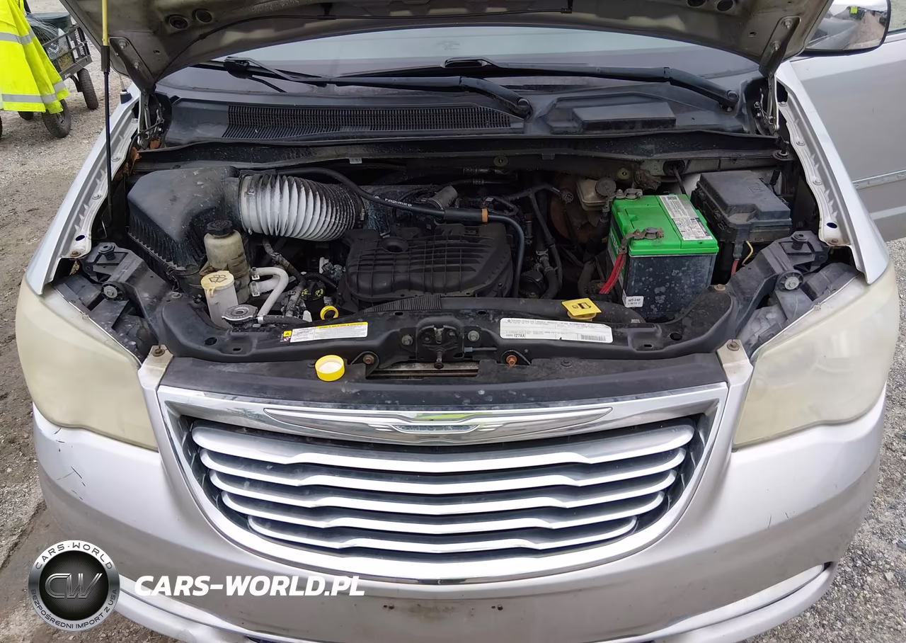 2011 Chrysler Town & Country Touring-L VIN:2A4RR8DG3BR779884 - 10