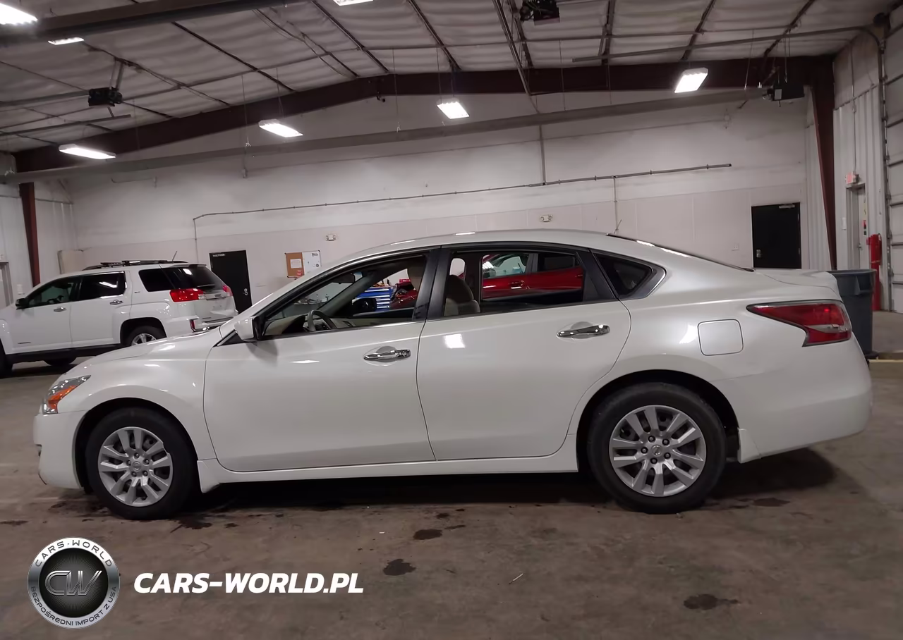 2014 Nissan Altima 2.5 S VIN:1N4AL3AP1EC329262 - 14