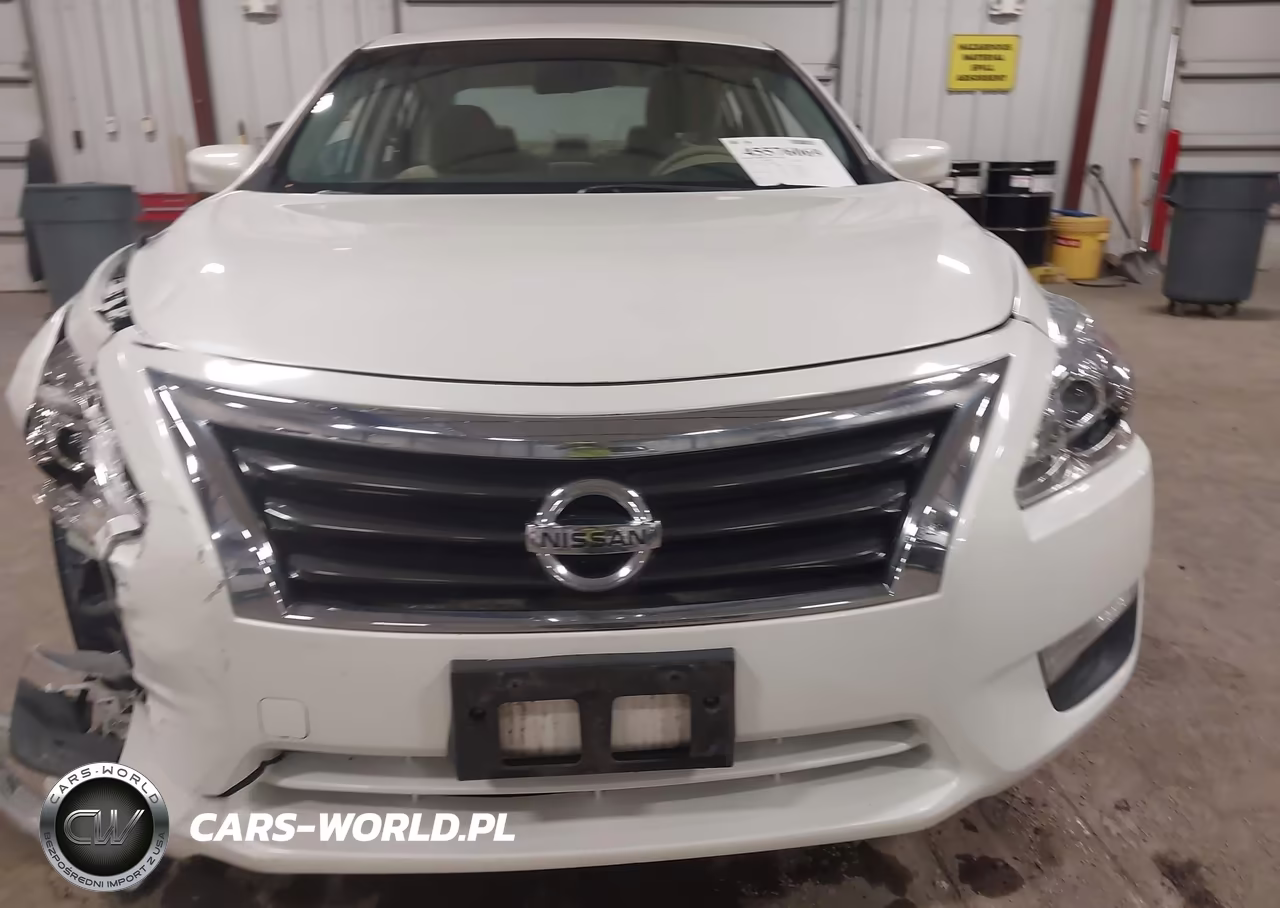 2014 Nissan Altima 2.5 S VIN:1N4AL3AP1EC329262 - 17